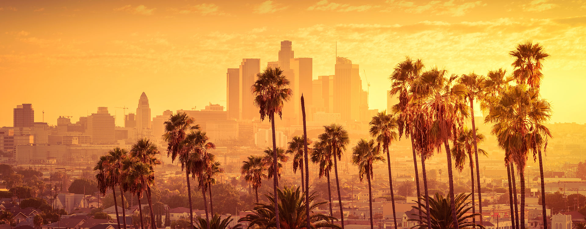 Treatment room at Farzin Farhan DDS